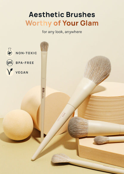 AOA Hero Brush Set + Silicone Travel Case